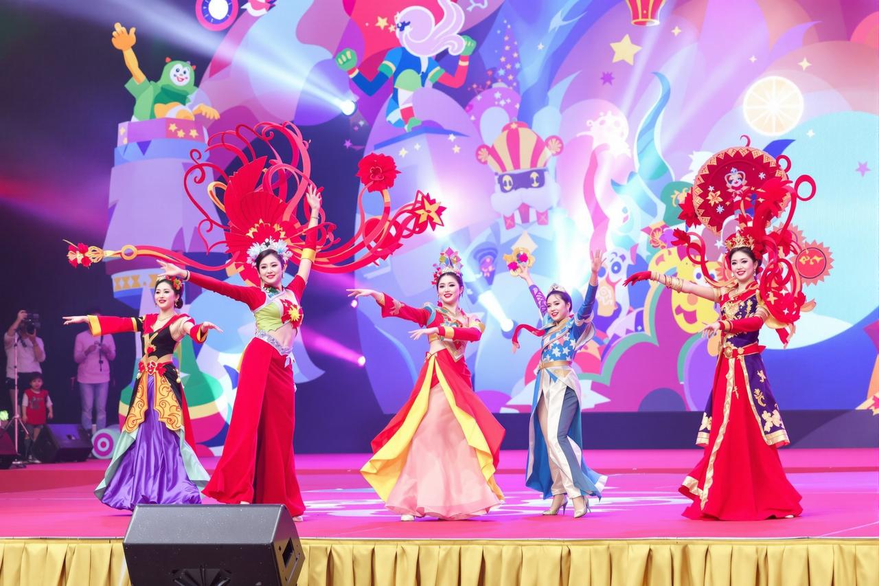 成人网站在线2026年度影迷嘉年华